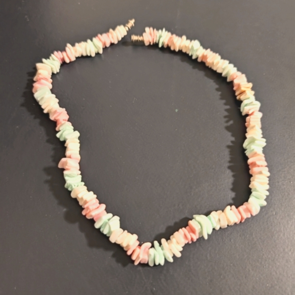 Vintage Y2K Puka Necklace Pink And Jade